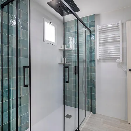 Διαμέρισμα Singularstays Santa Clara Ii *